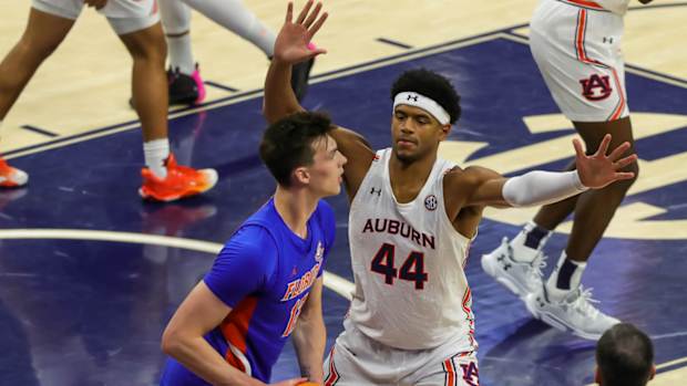 Dylan Cardwell vs Florida